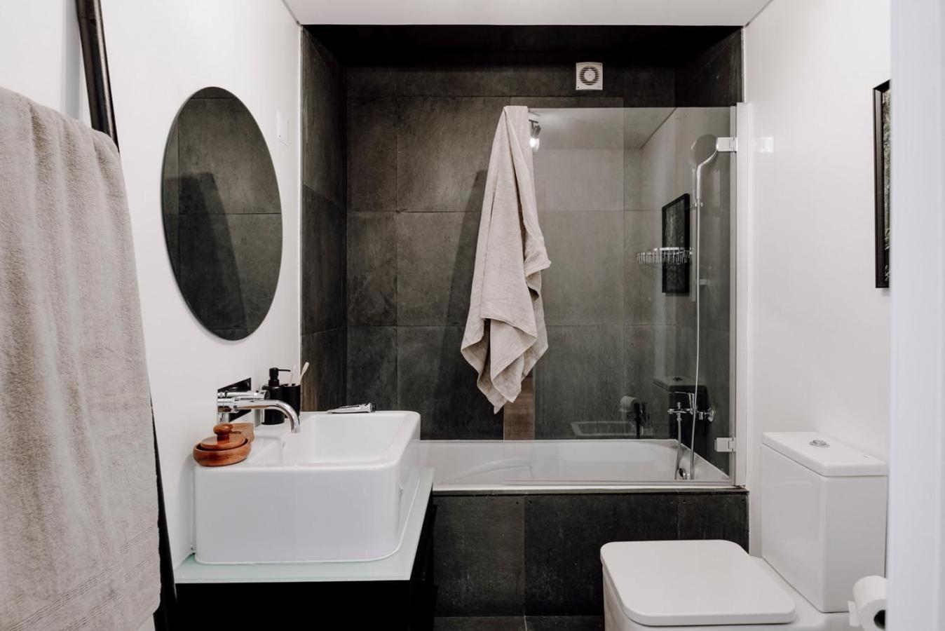 Apartment Amba - 2 Bedrooms In Bica Lisbon